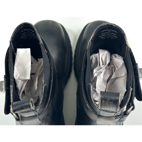 Steve Madden Gates Chelsea Boots Black Distressed Leather Women's 7M Buckle Lug - Picture 13 of 15